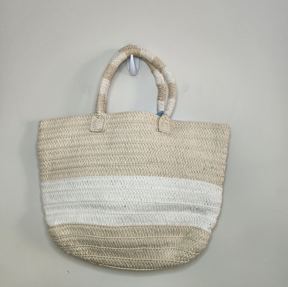 Altru Straw Purse - Picture 5 of 10